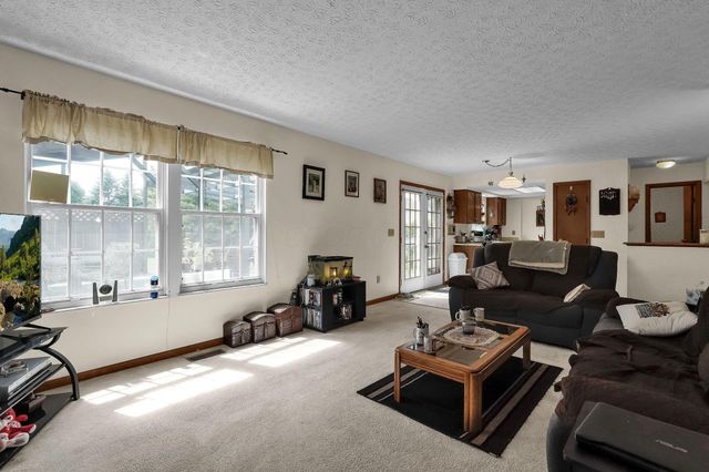 527 Warwick Lane, Pickerington, OH 43147