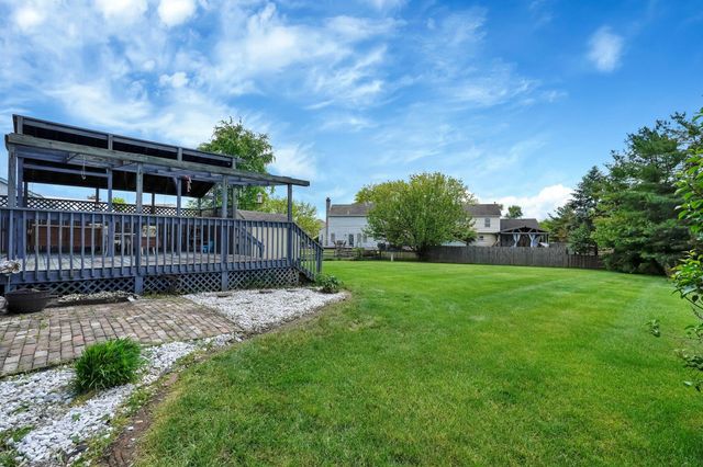 527 Warwick Lane, Pickerington, OH 43147