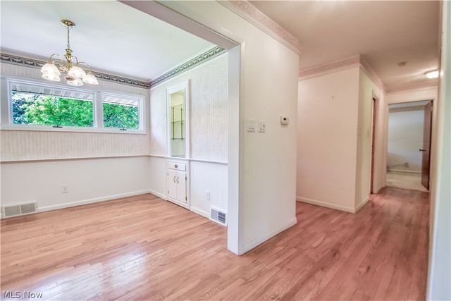 8905 Spring Valley Drive, Mentor, OH 44060