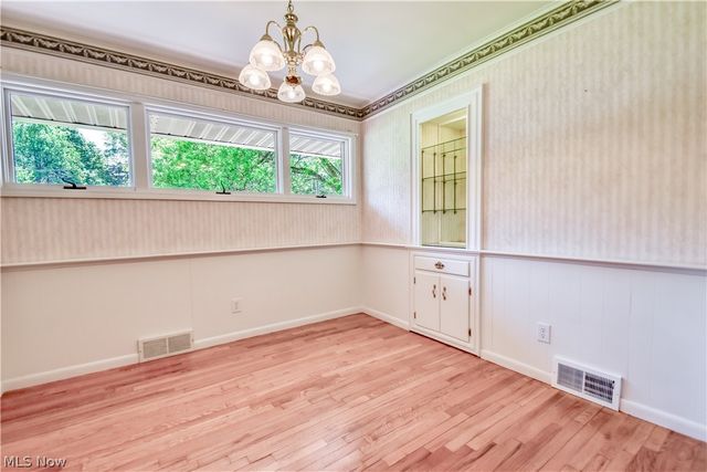 8905 Spring Valley Drive, Mentor, OH 44060