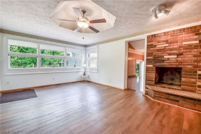 8905 Spring Valley Drive, Mentor, OH 44060