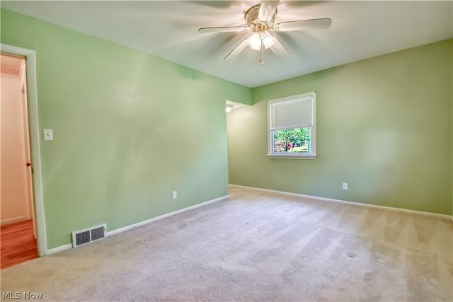 8905 Spring Valley Drive, Mentor, OH 44060