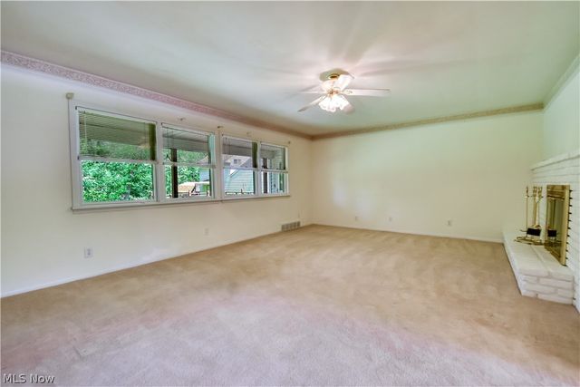 8905 Spring Valley Drive, Mentor, OH 44060