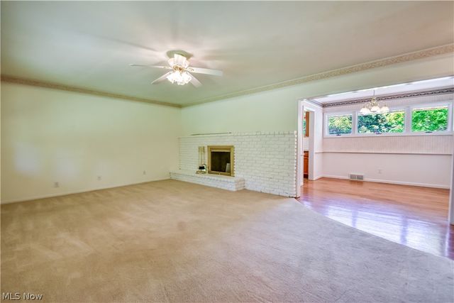 8905 Spring Valley Drive, Mentor, OH 44060