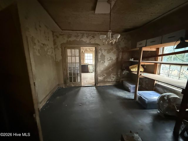 67 Mayo Street S, Maury, NC 28554