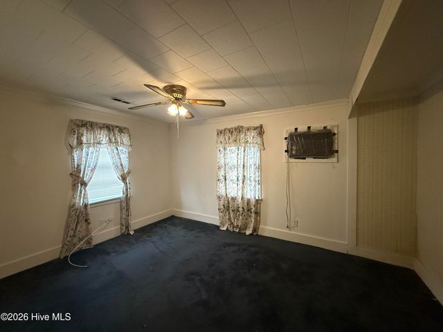 67 Mayo Street S, Maury, NC 28554