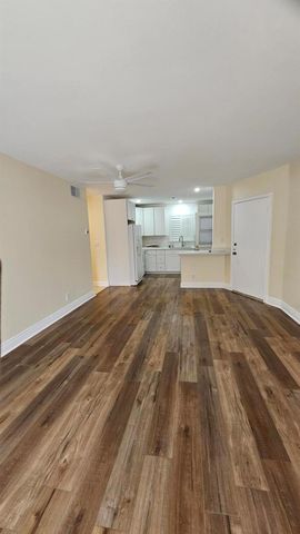 10821 N Military Trail 4, Palm Beach Gardens, FL 33410