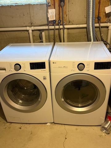 17 Wyvern St 2, Boston, MA 02131