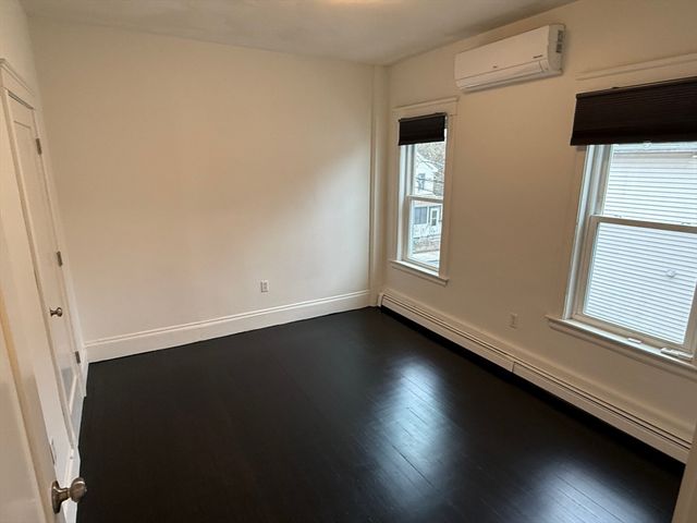 17 Wyvern St 2, Boston, MA 02131