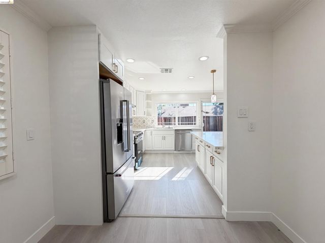 1564 S Wolfe RD, Sunnyvale, CA 94087