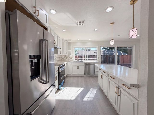 1564 S Wolfe RD, Sunnyvale, CA 94087