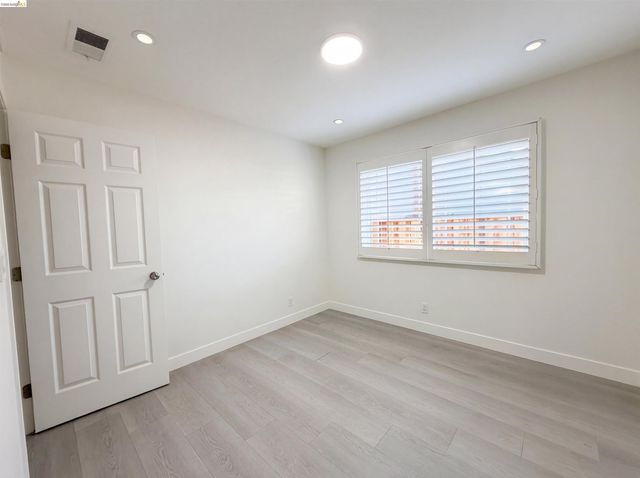 1564 S Wolfe RD, Sunnyvale, CA 94087