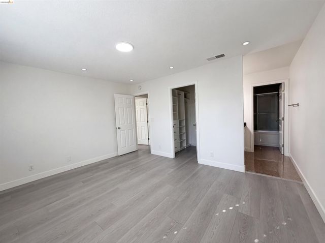 1564 S Wolfe RD, Sunnyvale, CA 94087