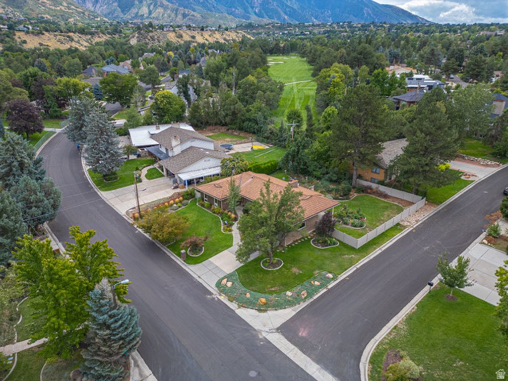 2924 E ROBIDOUX RD, Sandy, UT 84093 — photo 5
