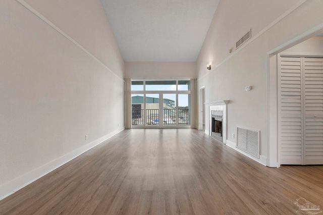 14100 River Rd 324B, Pensacola, FL 32507