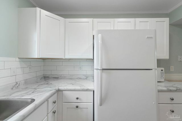 14100 River Rd 324B, Pensacola, FL 32507