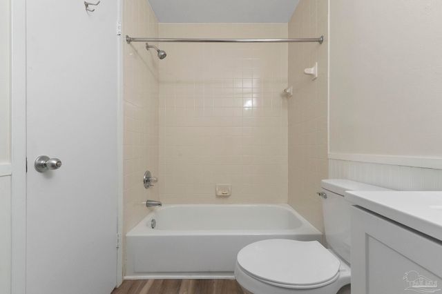 14100 River Rd 324B, Pensacola, FL 32507