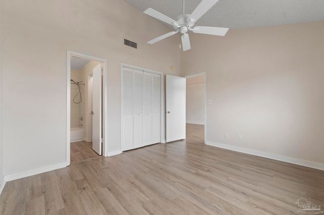 14100 River Rd 324B, Pensacola, FL 32507