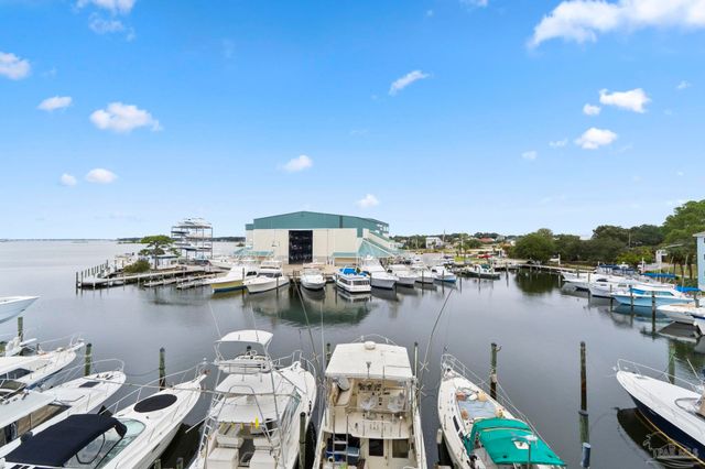 14100 River Rd 324B, Pensacola, FL 32507