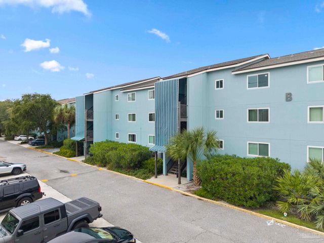 14100 River Rd 324B, Pensacola, FL 32507