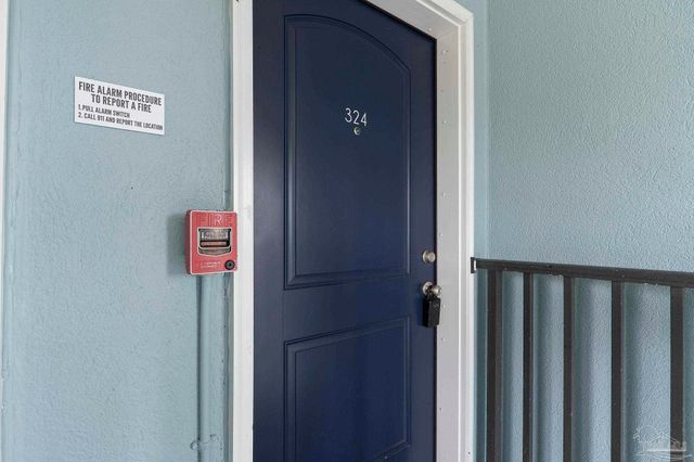 14100 River Rd 324B, Pensacola, FL 32507