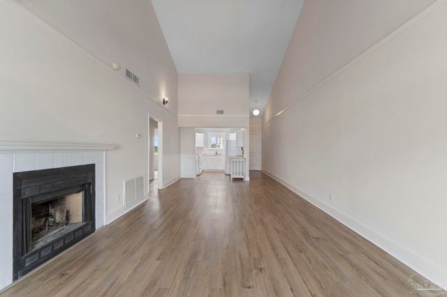 14100 River Rd 324B, Pensacola, FL 32507