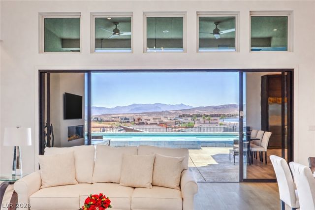 168 Tre Pietre Street, Henderson, NV 89011