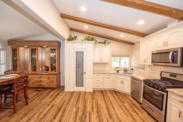 38210 Via Taffia., Murrieta, CA 92563