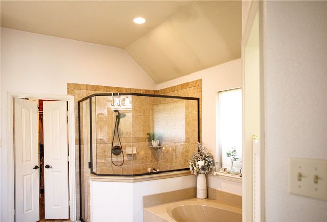 818 N Tejas Drive, Sanger, TX 76266