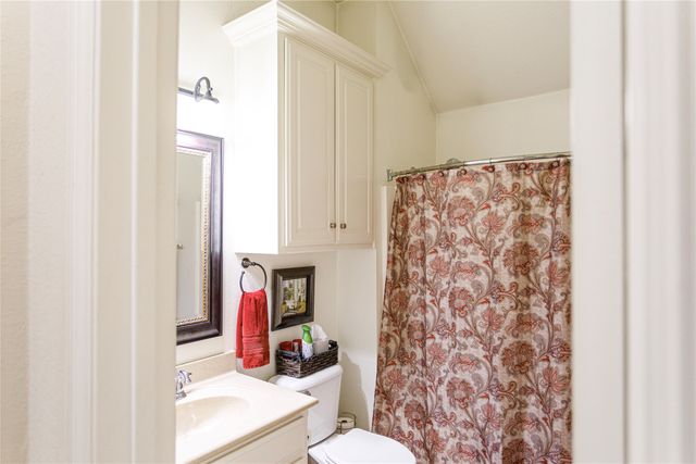 818 N Tejas Drive, Sanger, TX 76266