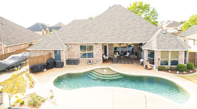 818 N Tejas Drive, Sanger, TX 76266