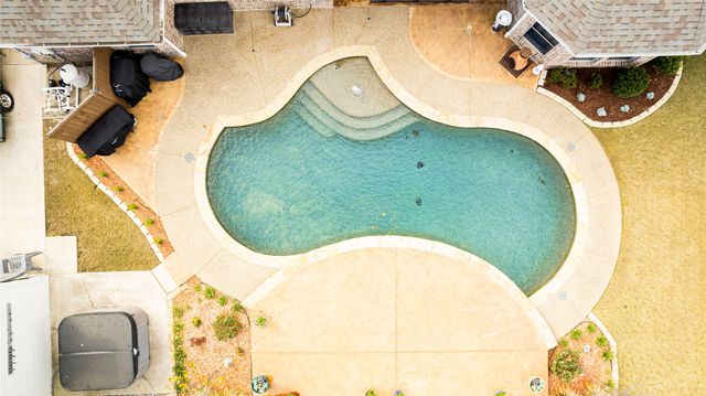 818 N Tejas Drive, Sanger, TX 76266