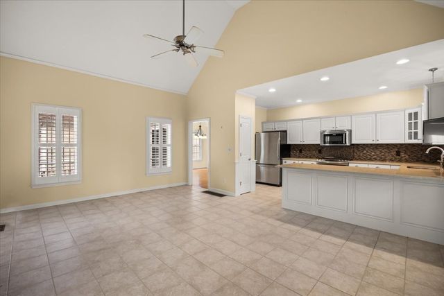 2 Sunflower Drive 2, Raynham, MA 02767
