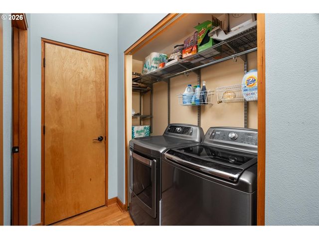 5047 Sw VIEW POINT Ter C, Portland, OR 97239