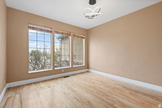 122 E BOX ELDER DR, Grantsville, UT 84029