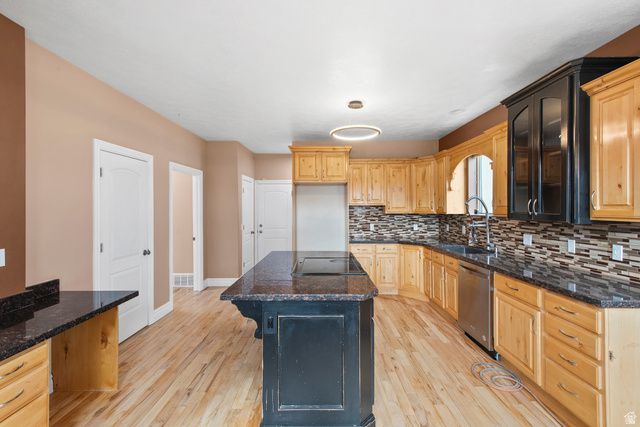 122 E BOX ELDER DR, Grantsville, UT 84029