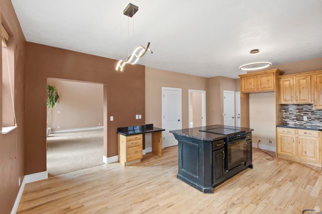 122 E BOX ELDER DR, Grantsville, UT 84029