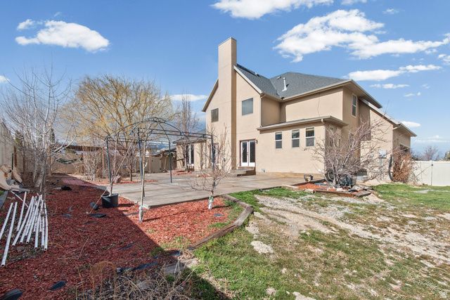 122 E BOX ELDER DR, Grantsville, UT 84029