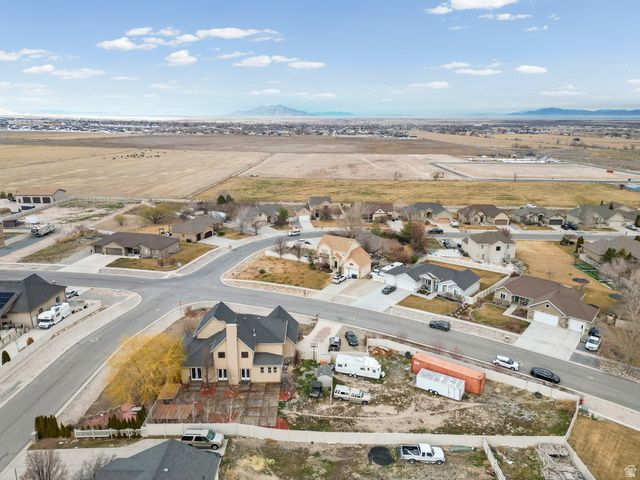 122 E BOX ELDER DR, Grantsville, UT 84029
