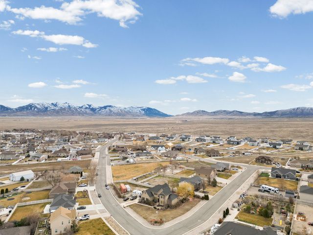 122 E BOX ELDER DR, Grantsville, UT 84029