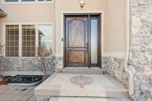 122 E BOX ELDER DR, Grantsville, UT 84029