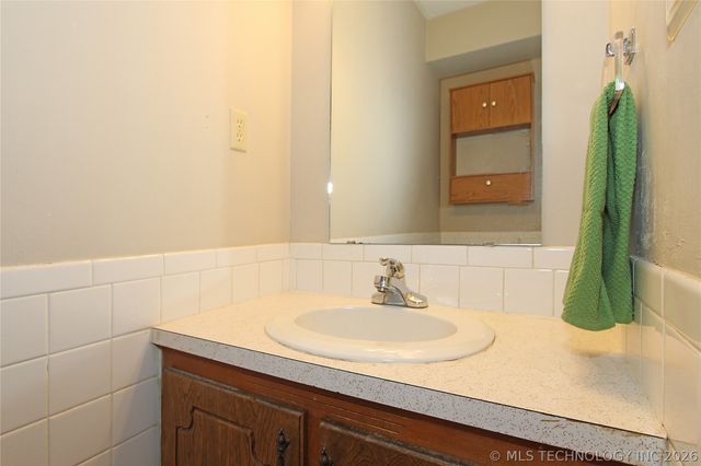 1810 Harned Drive, Bartlesville, OK 74006