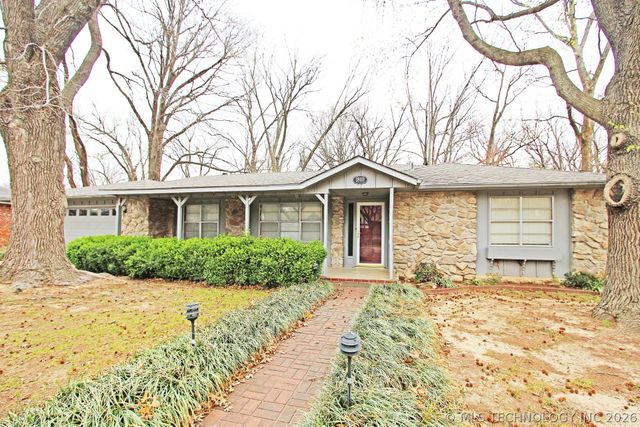 1810 Harned Drive, Bartlesville, OK 74006