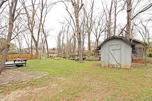 1810 Harned Drive, Bartlesville, OK 74006