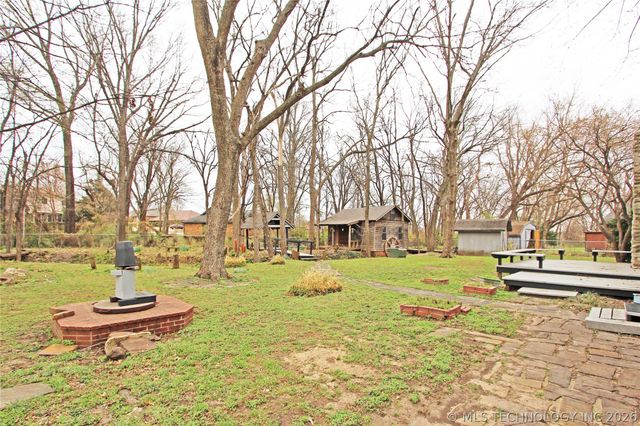 1810 Harned Drive, Bartlesville, OK 74006