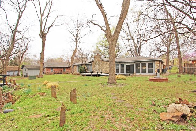 1810 Harned Drive, Bartlesville, OK 74006