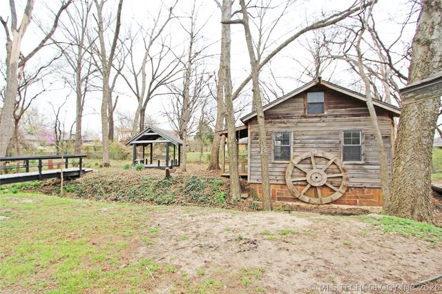 1810 Harned Drive, Bartlesville, OK 74006