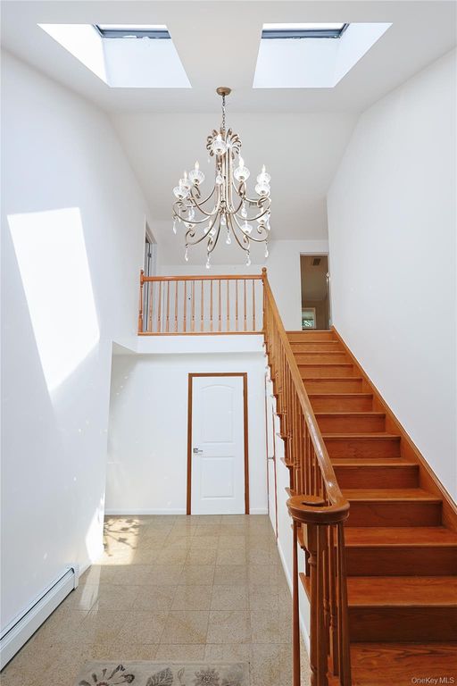9 Talbot Drive, Great Neck, NY 11020 — photo 4