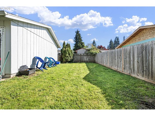 1580 BRITTANY St, Eugene, OR 97402
