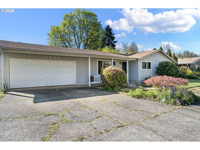 1580 BRITTANY St, Eugene, OR 97402